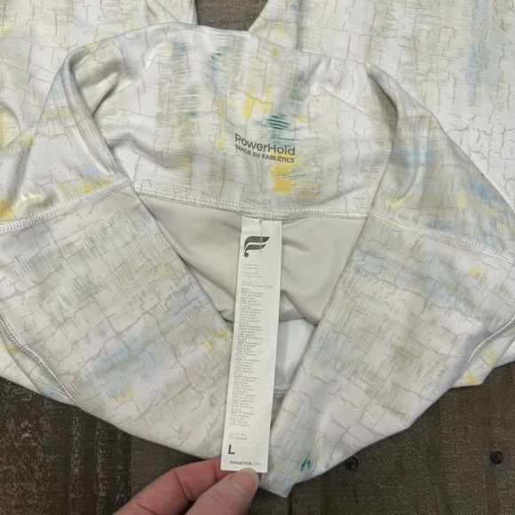 Fabletics Leggings with Subtle Multicolor Accents size large - Picture 8 of 12